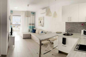 Blue Harmony Apartment